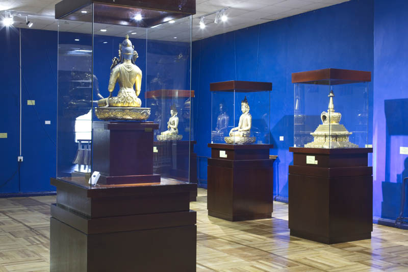 travel to mongolia fine art museums 